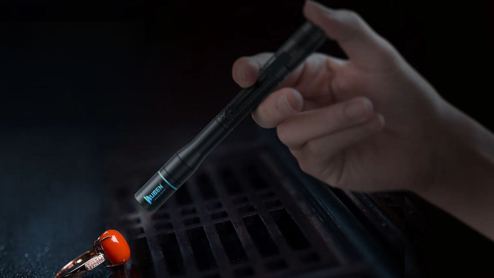 5 Applications of Pen Lights You Must Know