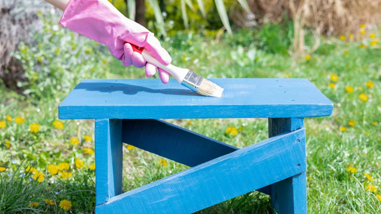Top Reasons to Apply Outdoor Polyurethane over Wood